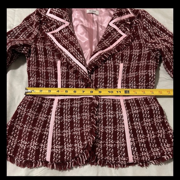 Vintage GUESS PINK TWEED JACKET
SIZE SMALL - Picture 8 of 10